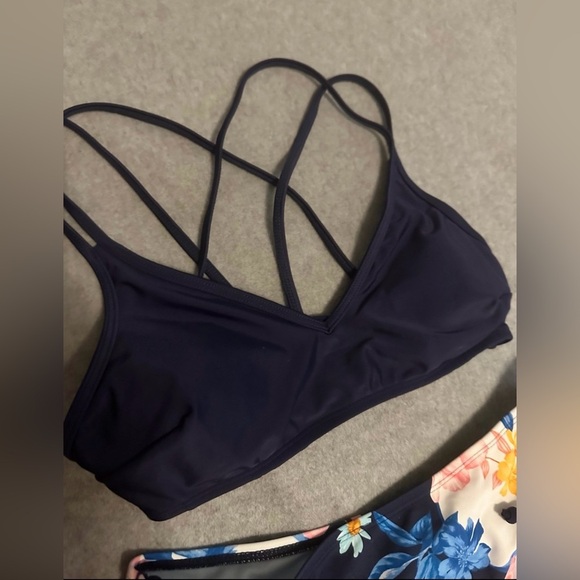 NWT CUPSHE Bikini Criss Cross Back Strappy Side Indigo Blue/floral size S - Picture 3 of 6